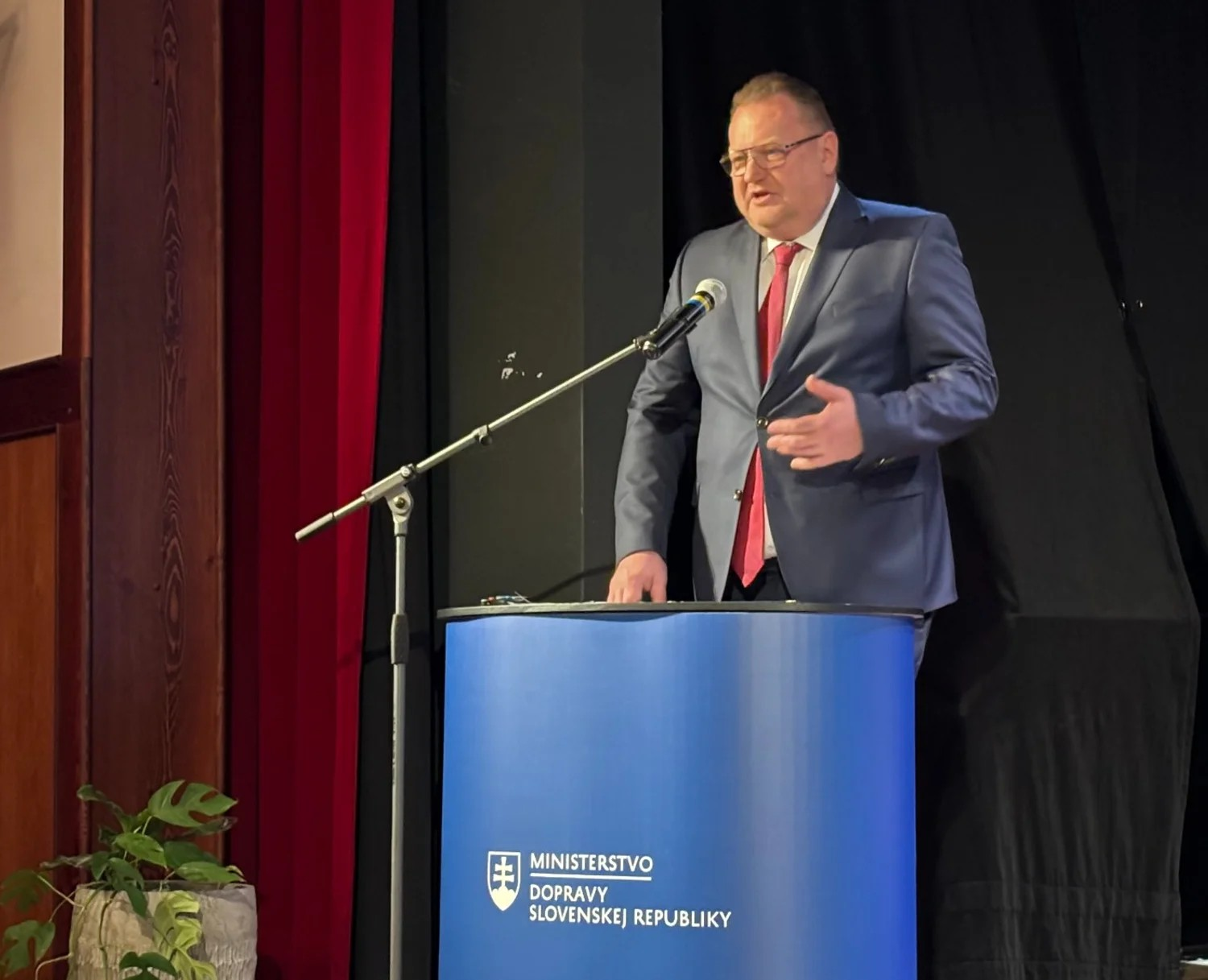 Stavebný zákon: Semináre pre obce a mestá s rezortom dopravy