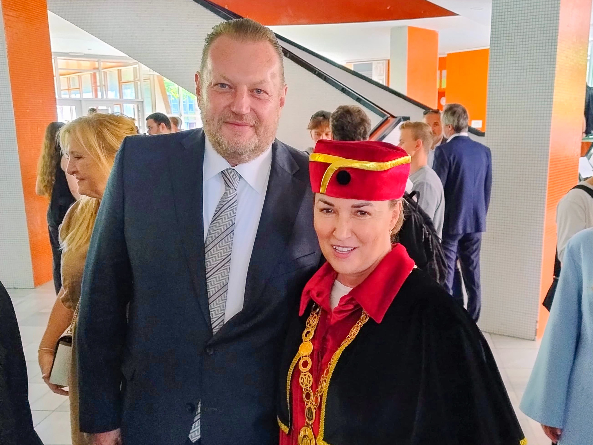 Predstavitelia nášho úradu na slávnostnom zhromaždení akademickej obce SPU v Nitre