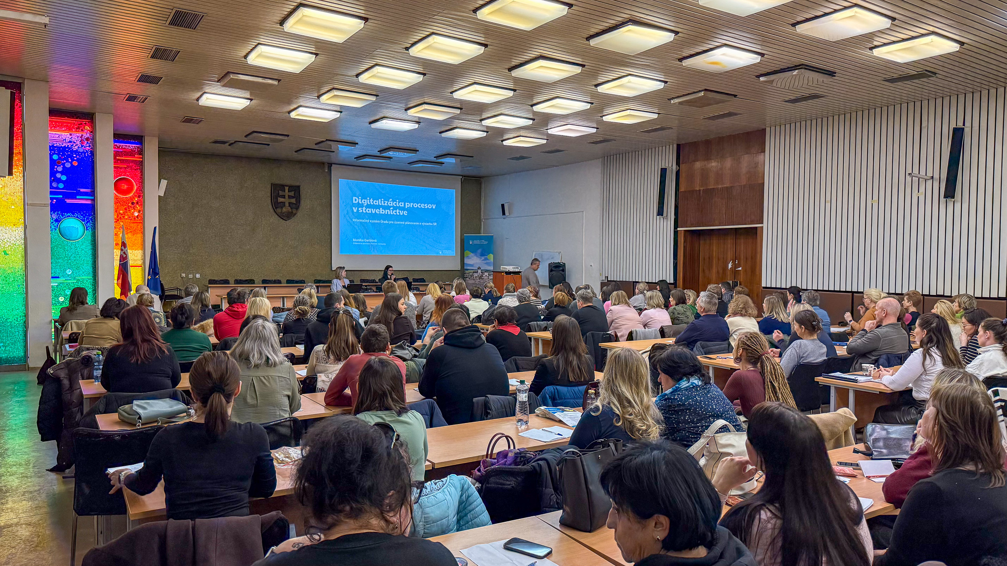 O efektívnejšom používaní Portálu výstavby sme v Trenčíne školili vyše 130 zamestnancov stavebných úradov